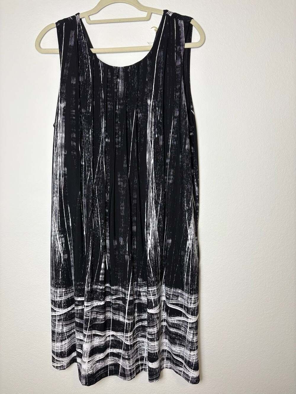 Calvin Klein Sleeveless Pleated Dress Black White Abstract Print Size 12